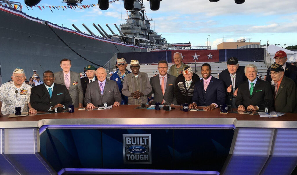 trackside veterans group photo during fox event